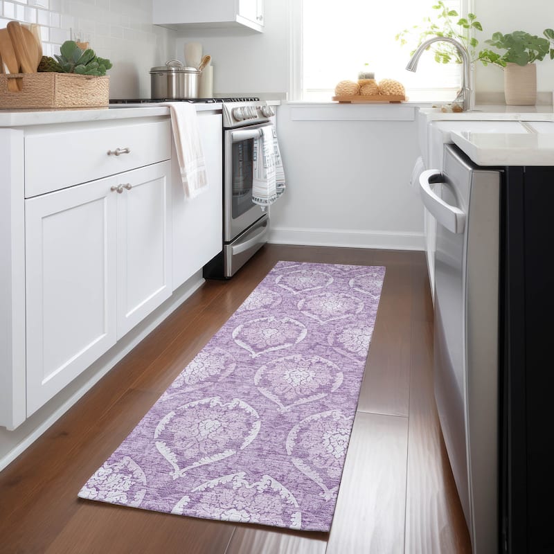 Machine Washable Indoor/ Outdoor Chantille Traditional Damask Rug