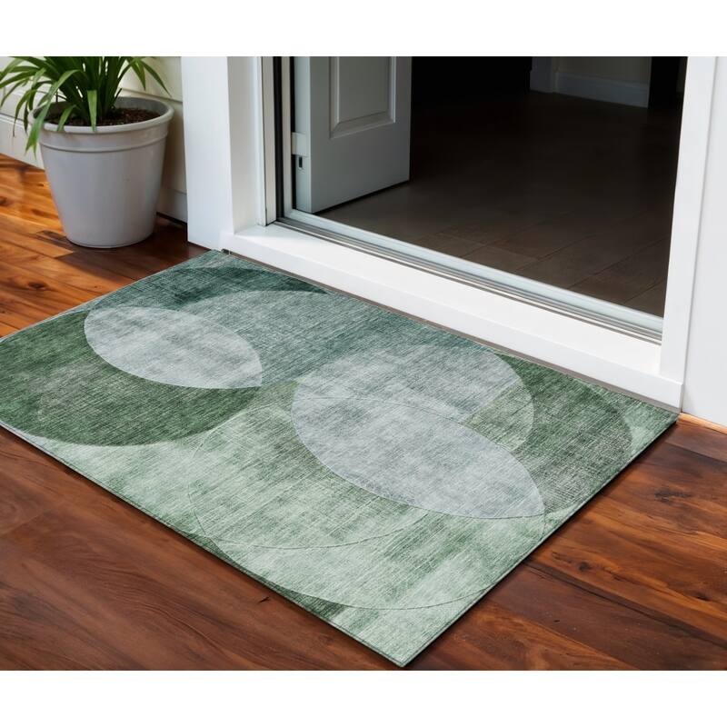 HomeRoots Geometric Transitional Rectangle Outdoor Rug - 3' x 5'