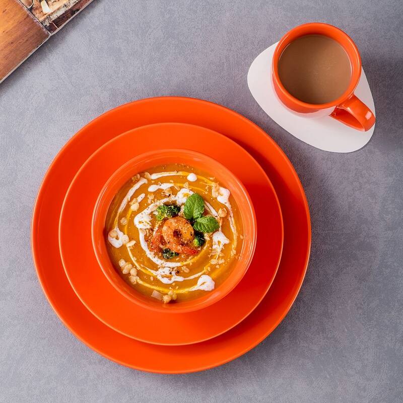 LOVECASA 16-Piece Porcelain Dinnerware Set (Service for 4)
