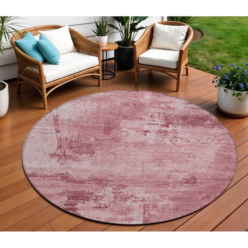 HomeRoots Abstract Transitional Rectangle Outdoor Rug - 8' Round