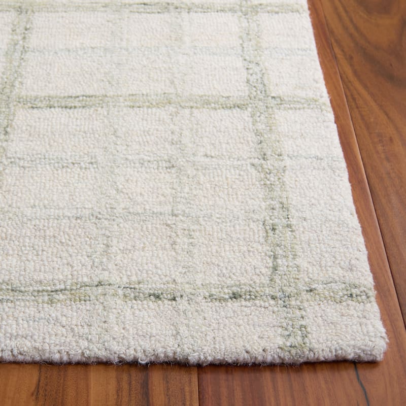 SAFAVIEH Handmade Ebony Sufiya Plaid Wool Rug