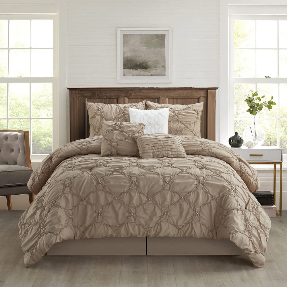 Nanshing Joline Puckered 7 Piece Comforter Set