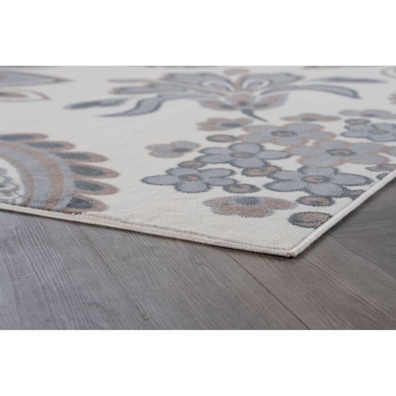 Hamilton Transitional Floral Indoor Area Rug