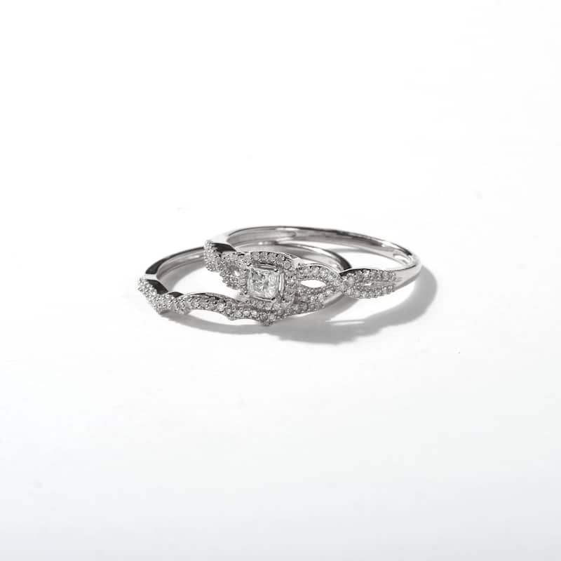 3/8ct TDW Diamond Twisted Halo Bridal Set in 10K Gold for Women