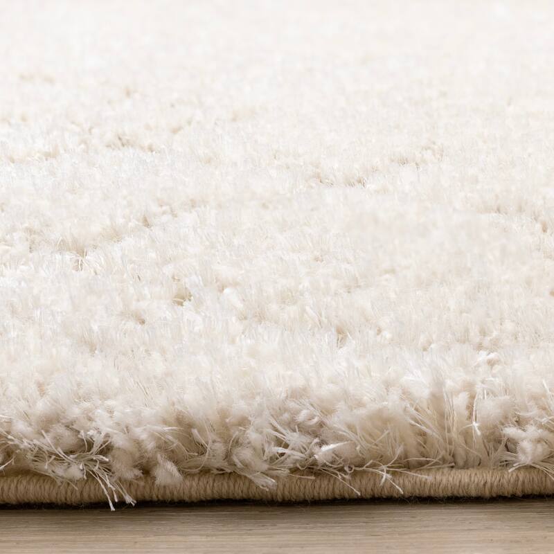 Richmond Soft Touch Textured Area Rug in Cream