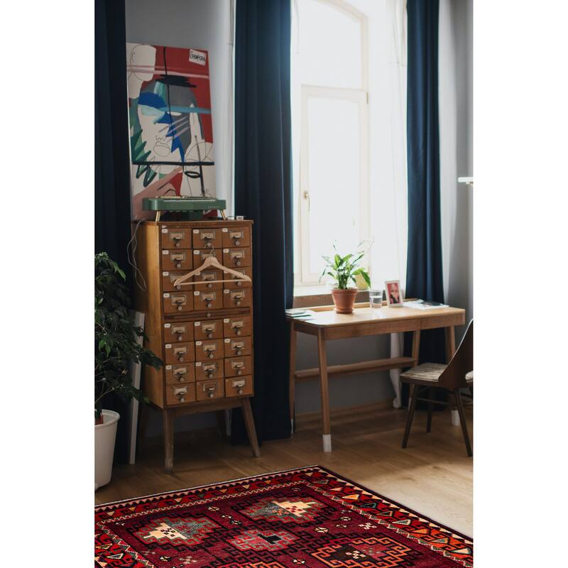 ECARPETGALLERY Hand-knotted Melis Vintage Dark Red Wool Rug - 4'8 x 6'6