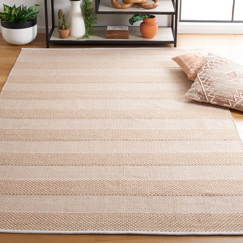 SAFAVIEH Handmade Flatweave Striped Kilim Shayna Cotton Rug - 6' x 9' - Ivory/Gold