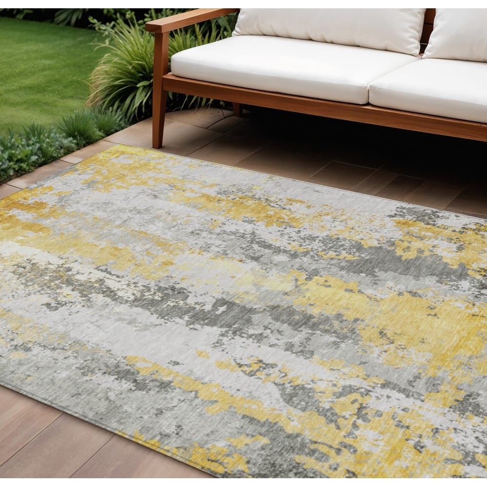 HomeRoots Abstract Transitional Rectangle Outdoor Rug