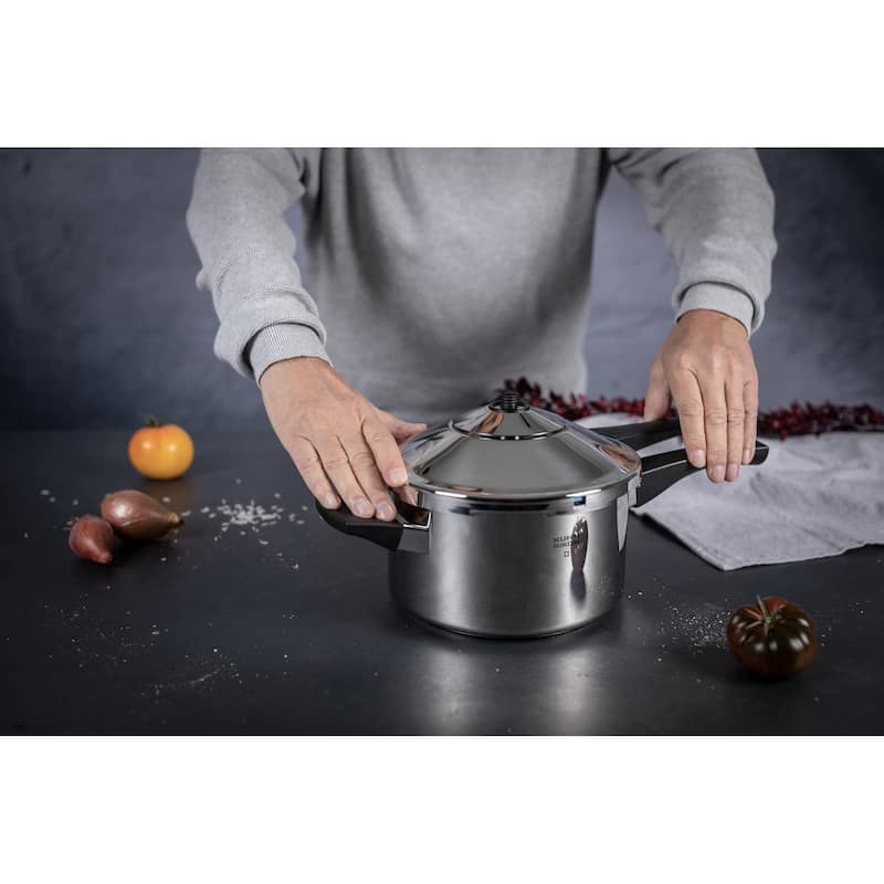StainlessSteel Saucepan Pressure Cooker, 3.7Qt Food Cooking Pot Bed