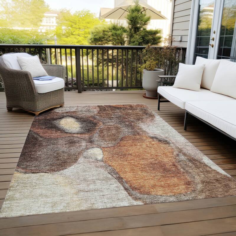 Machine Washable Indoor/ Outdoor Abstract Contemporary Chantille Rug