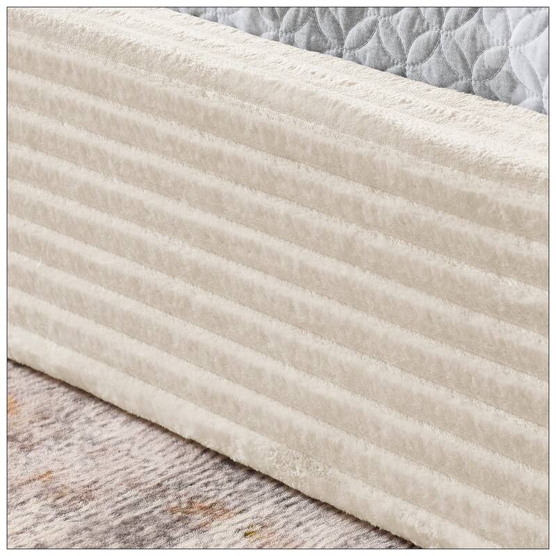Queen Size Upholstered Bed FrameAnd velvet fabric No Box Spring Required