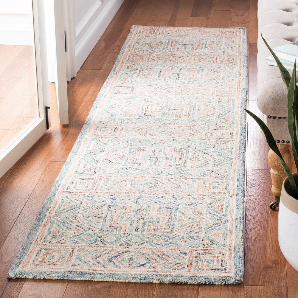 SAFAVIEH Handmade Micro-Loop Beatrise Wool Rug