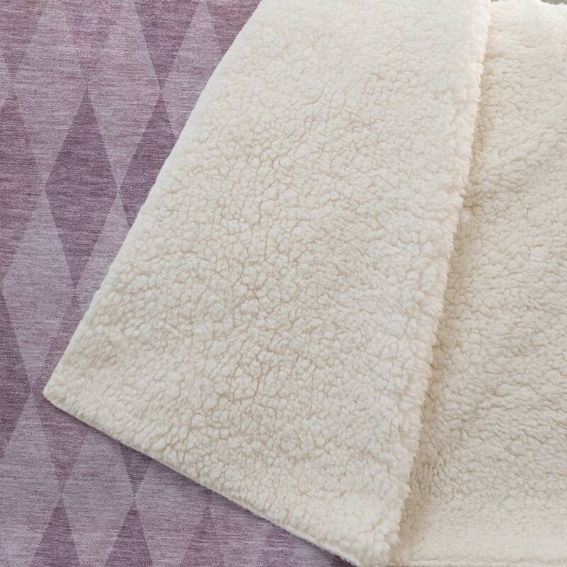 Premium Machine Washable Modern Argyle Sherpa Throw Blanket