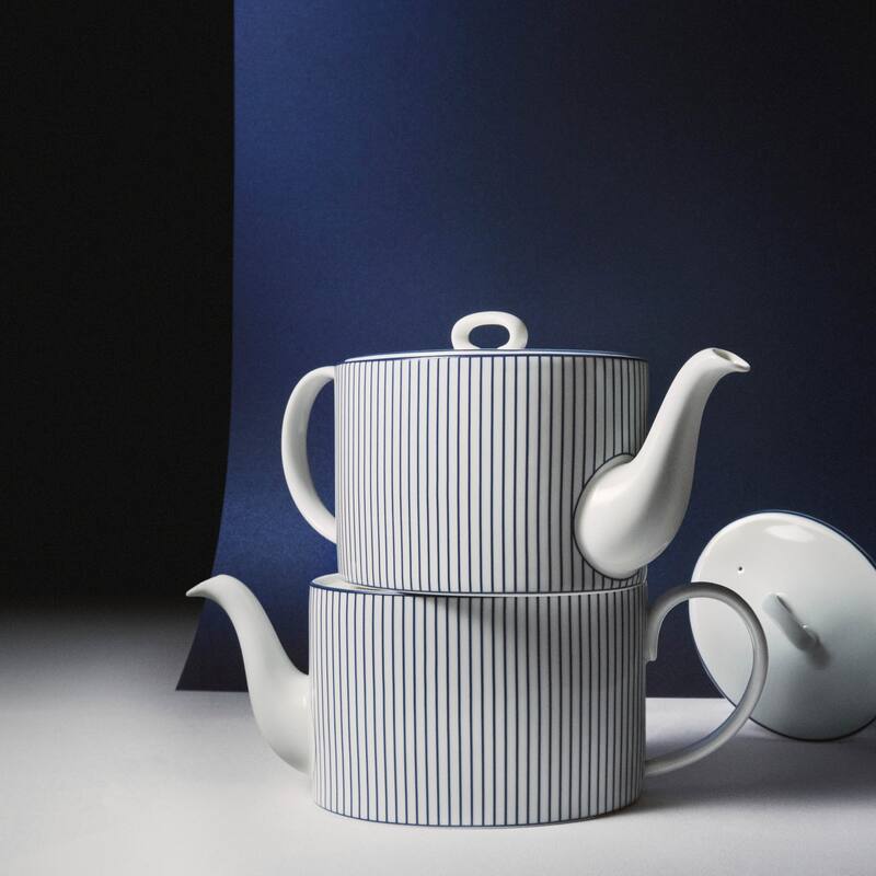 Wedgwood Gio Blue Teapot 31.7floz