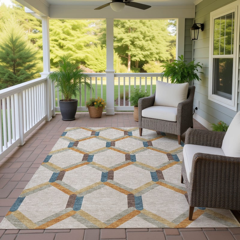 Machine Washable Indoor/ Outdoor Modern Trellis Chantille Rug