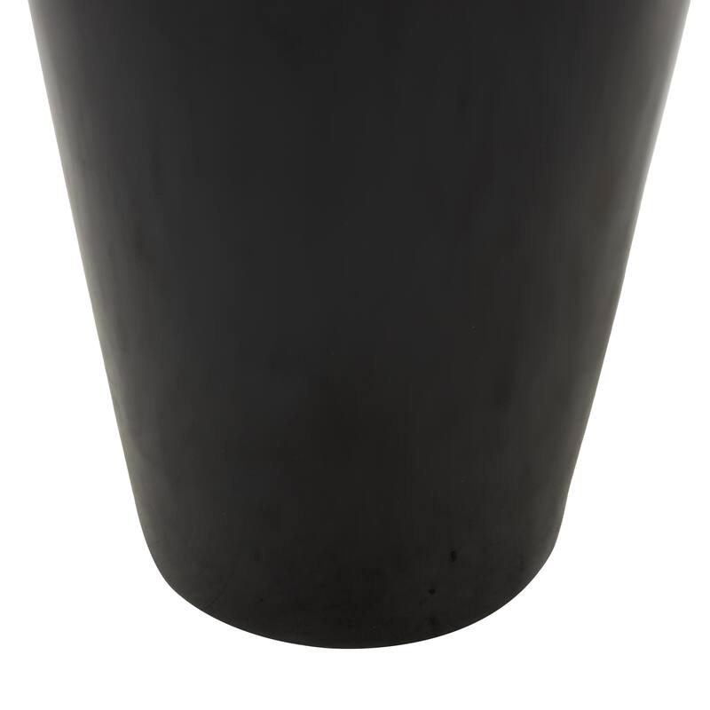 Black Fiberglass Minimalistic Floor Decorative Vase