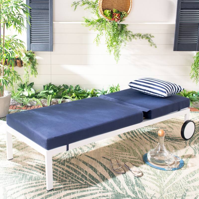 SAFAVIEH Outdoor Miya Sun Lounger - 72.8" W x 27.6" D x 33" H - 73Wx33Dx28H