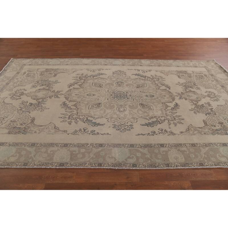 Hand Knotted Oriental 100% Wool Carpet Traditional Floral Beige & Ivories Tabriz Area Rug - 10' 1'' X 6' 3''