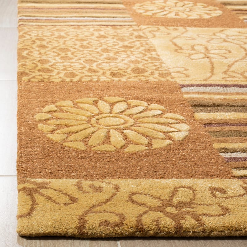 SAFAVIEH Handmade Soho Tai Patchwork N.Z. Wool Rug