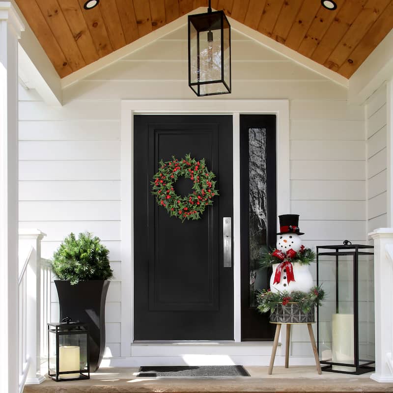 24" Pacific Northwest Holly With Berry Wreath