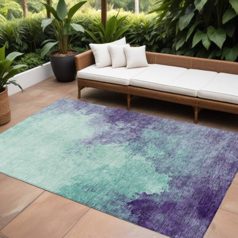 HomeRoots Abstract Transitional Rectangle Outdoor Rug - 8' X 10'
