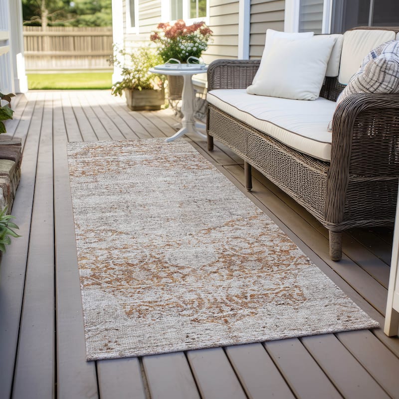 Machine Washable Indoor/ Outdoor Vintage Traditional Chantille Rug