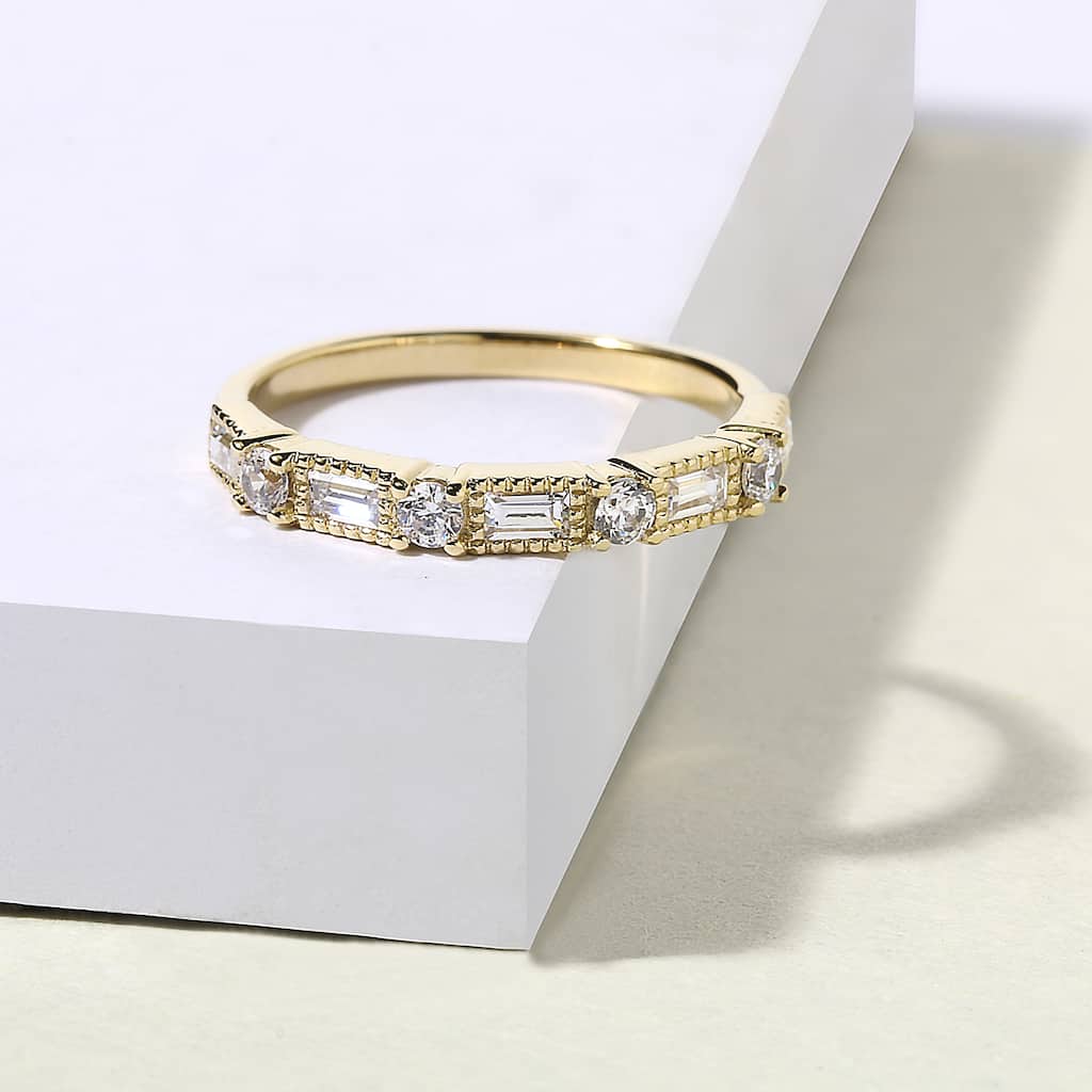 1/2ct TDW Vintage Inspired Diamond Wedding Band in 14k Gold for Women
