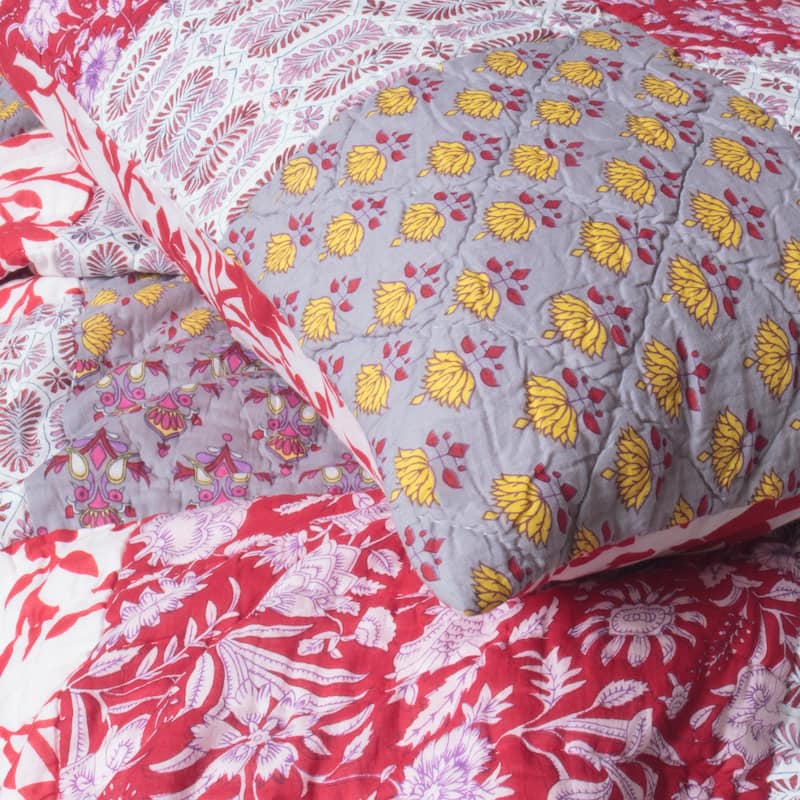Laney Quilt
