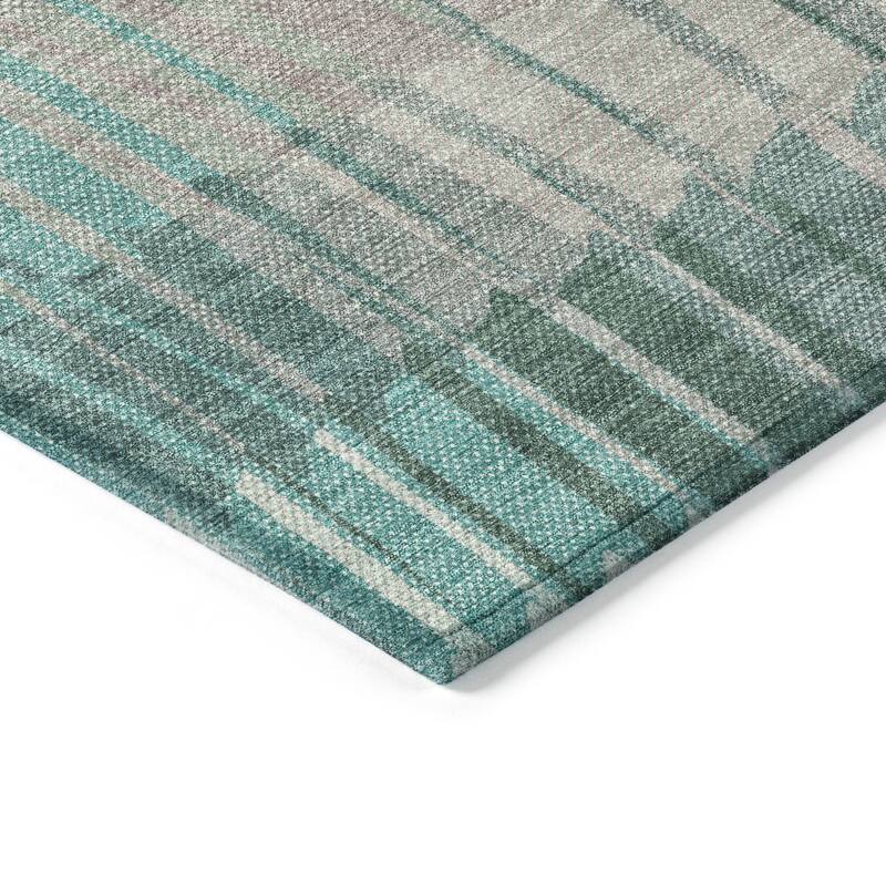 Machine Washable Indoor/ Outdoor Casual Stripe Chantille Rug