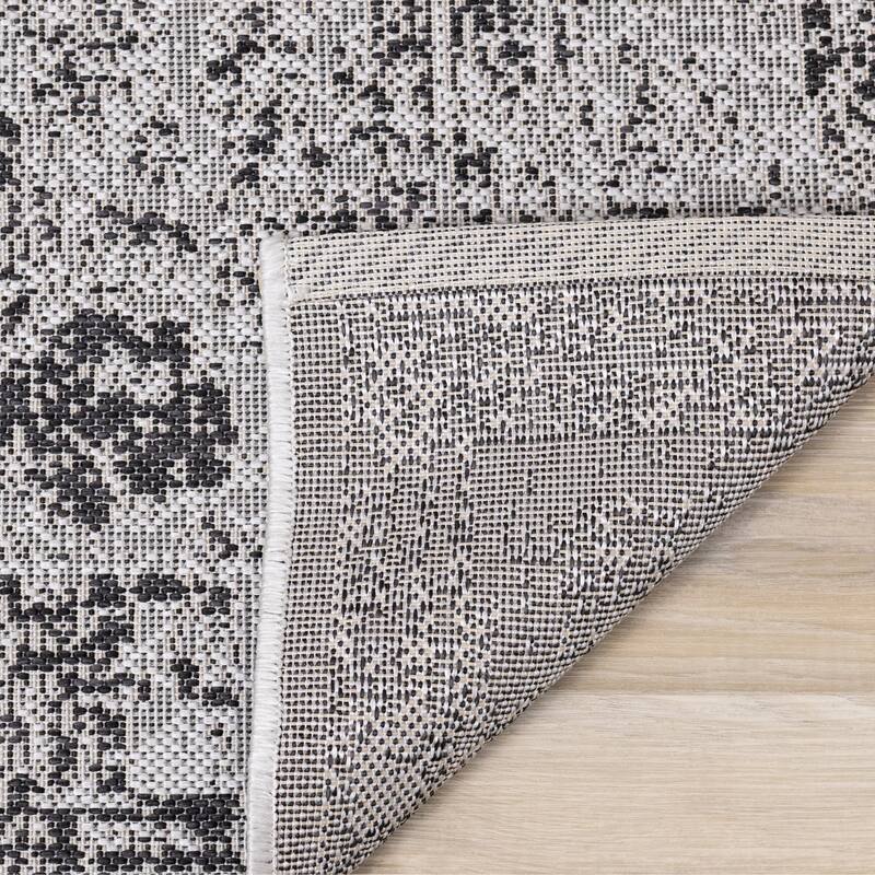 Jackson Collection - Grey/Black Distressed Traditional Indoor/Outdoor Area Rug