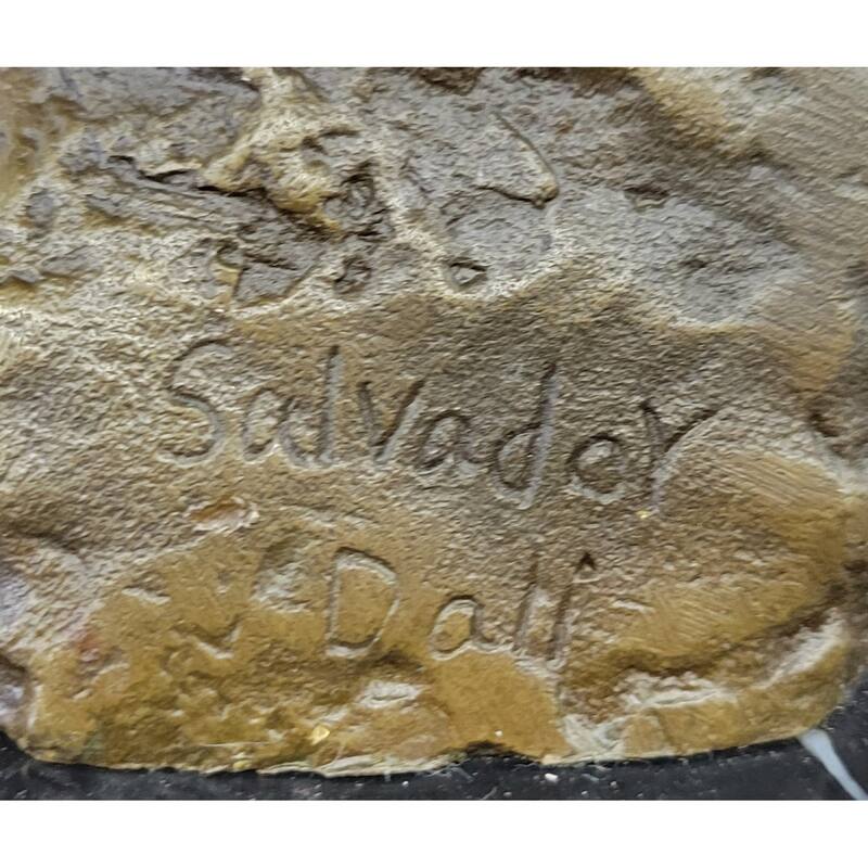 Abstract Dali Bronze Face Sculpture – Silence Shushing Statue On Marble Base