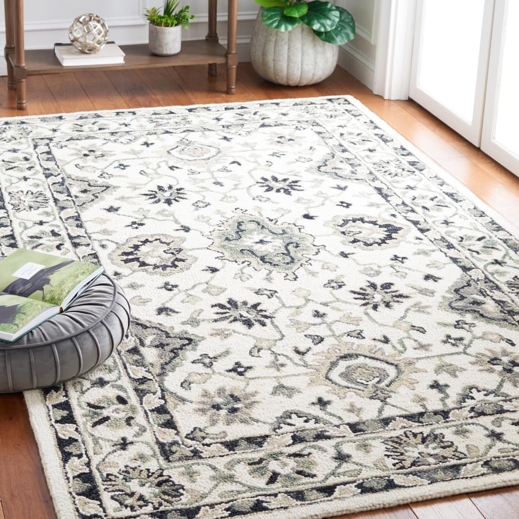 SAFAVIEH Handmade Aspen Nicasia Boho Wool Rug