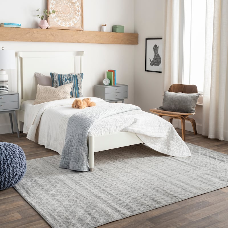 Livabliss Edie Bohemian Geometric Area Rug