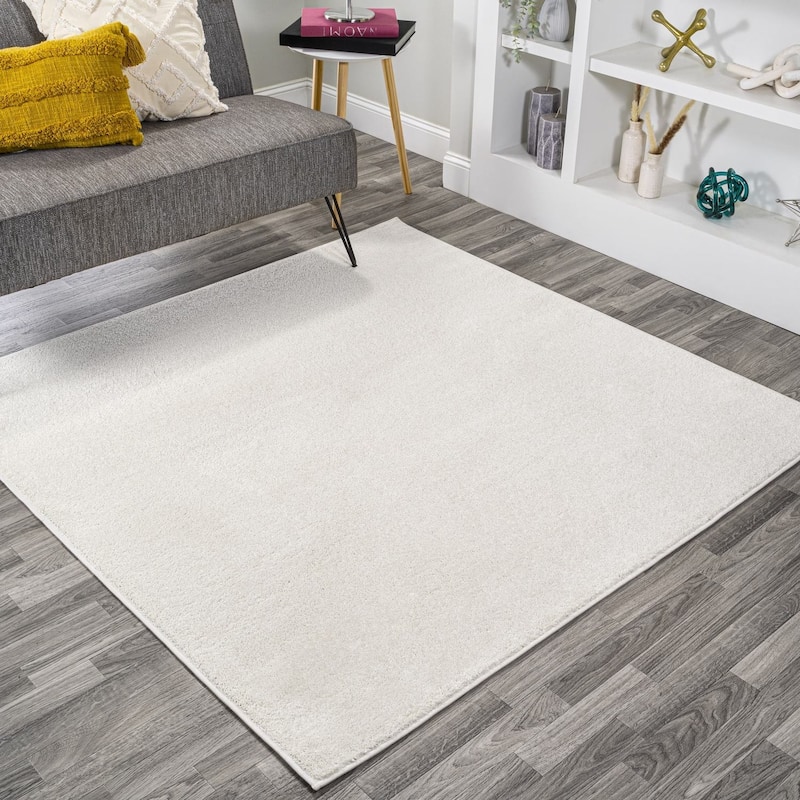 JONATHAN Y Tumbling Solid Low-Pile Area Rug