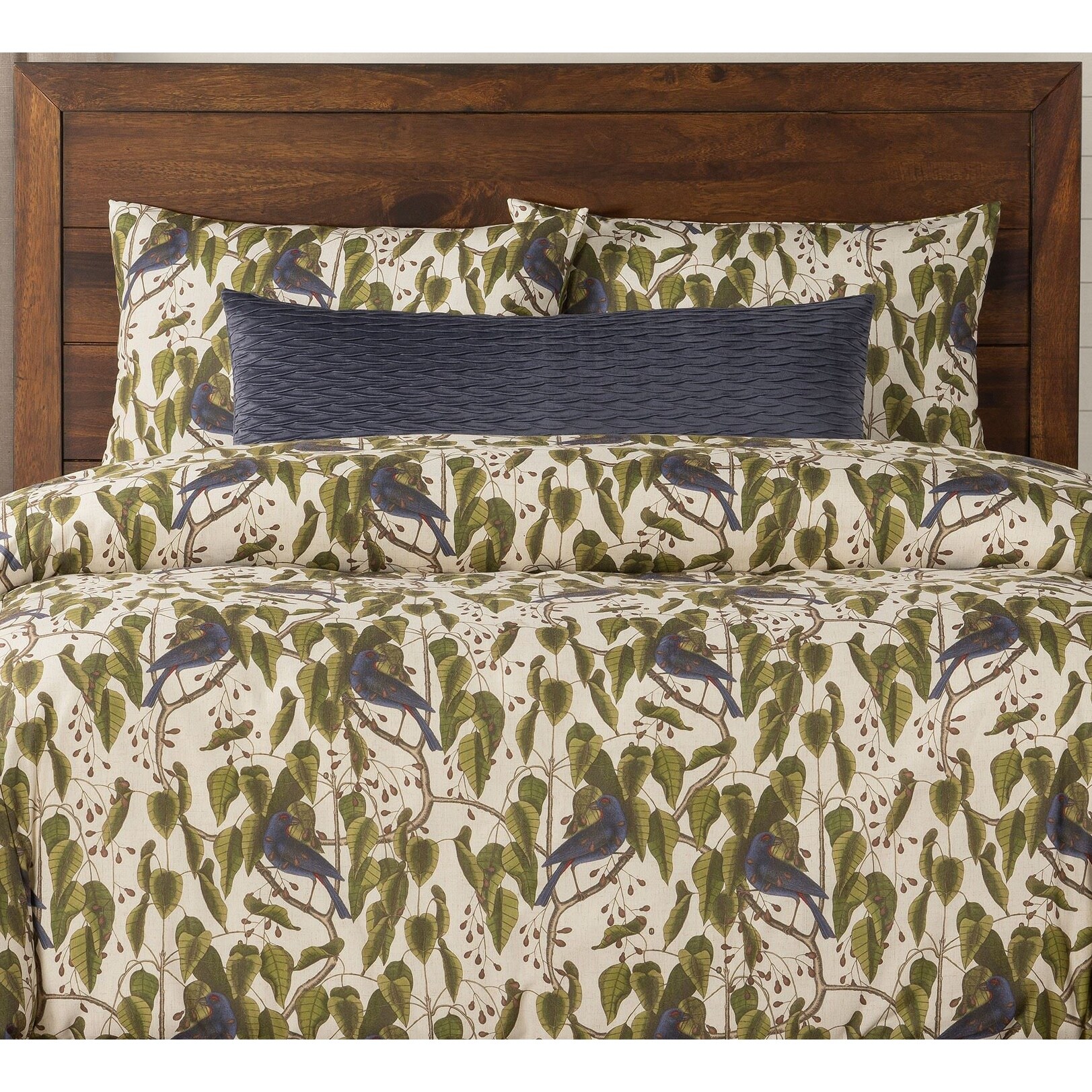 Smithsonian Bluebirds In Paradise Duvet Set V3cun2gn1_r-d4xhKFcn2gsTD8mU7mBs-image