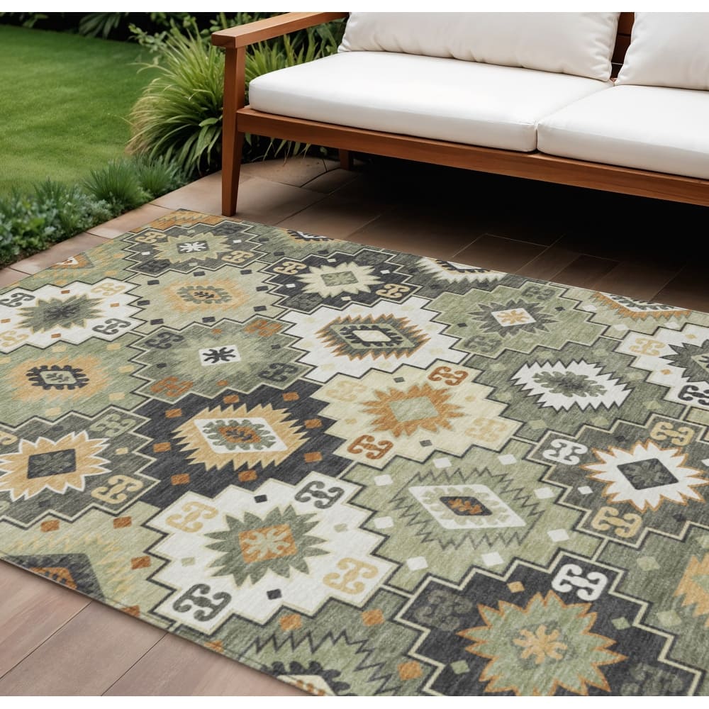 HomeRoots Southwestern Transitional Rectangle Outdoor Rug