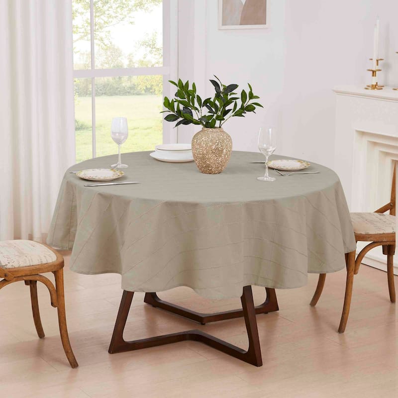 Izod Chadwick Linen 70" Round Tablecloth
