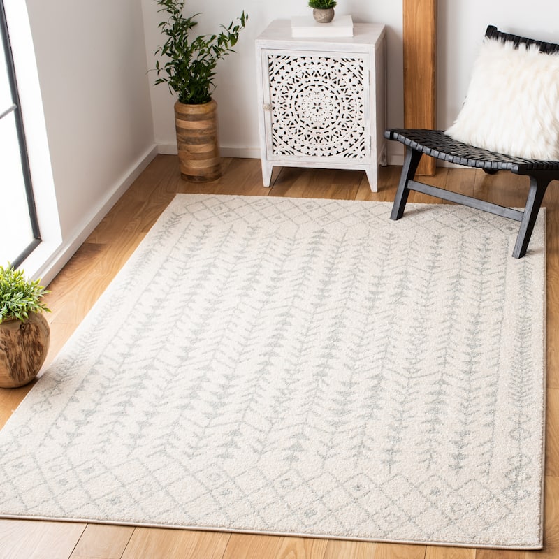 SAFAVIEH Tulum Adda Moroccan Boho Rug - 4' x 6' - Ivory/Light Grey