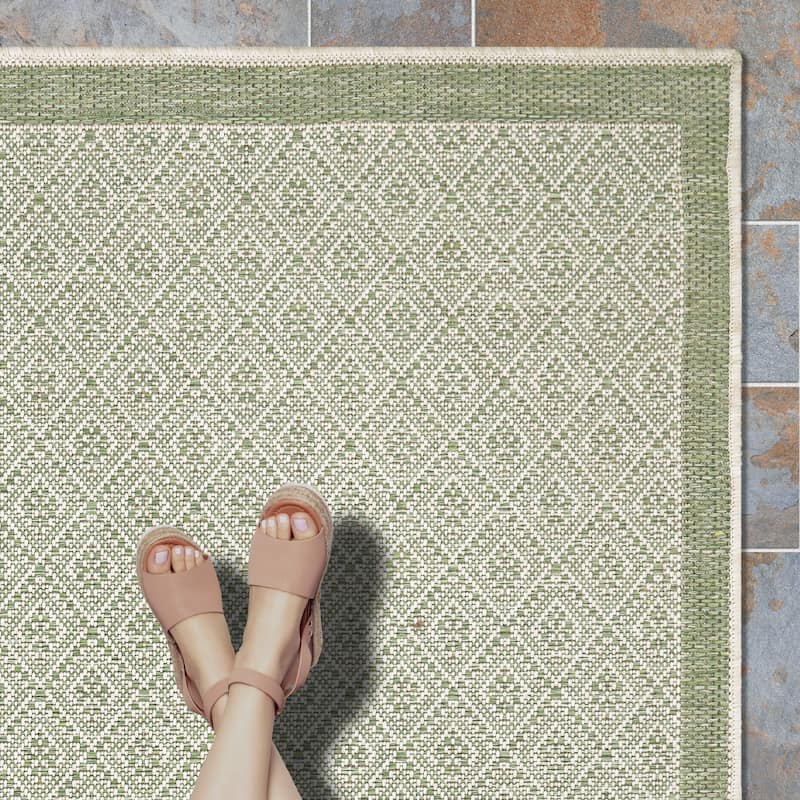 Dream Decor Rugs Samantha Indoor Outdoor Area Rug - 2'3" x 7'10" Runner - Green/Ivory