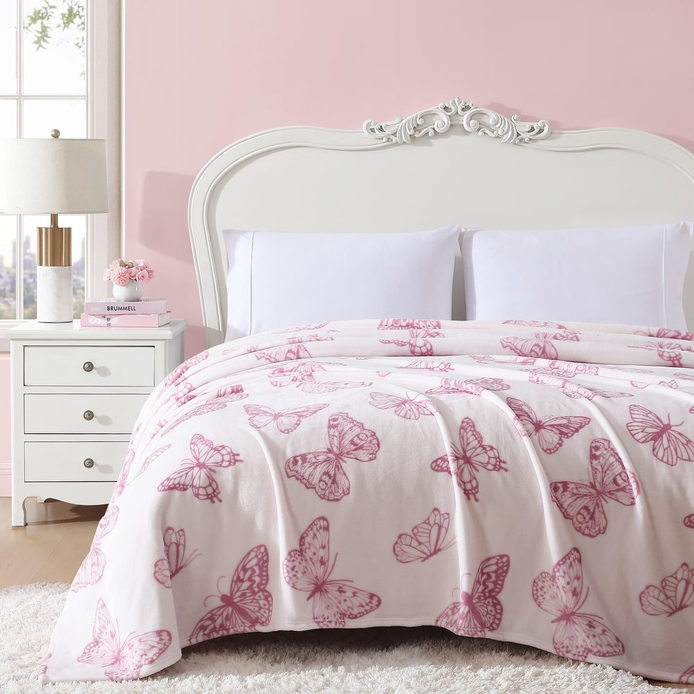 Betsey Johnson Printed Ultra Soft Plush Reversible Blanket