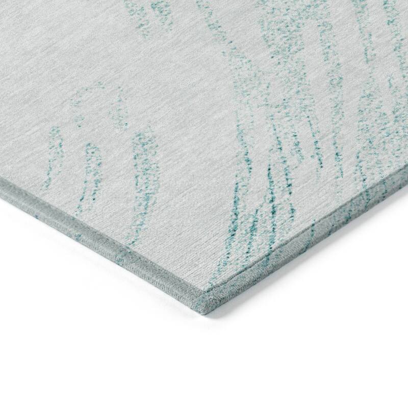 Machine Washable Indoor/Outdoor Contemporary Wave Chantille Rug
