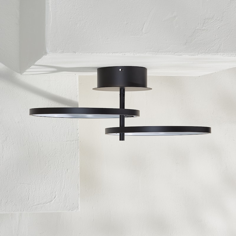 SAFAVIEH Reyah LED 12-inch Flush Mount - 11"W x 11"D x 7"H