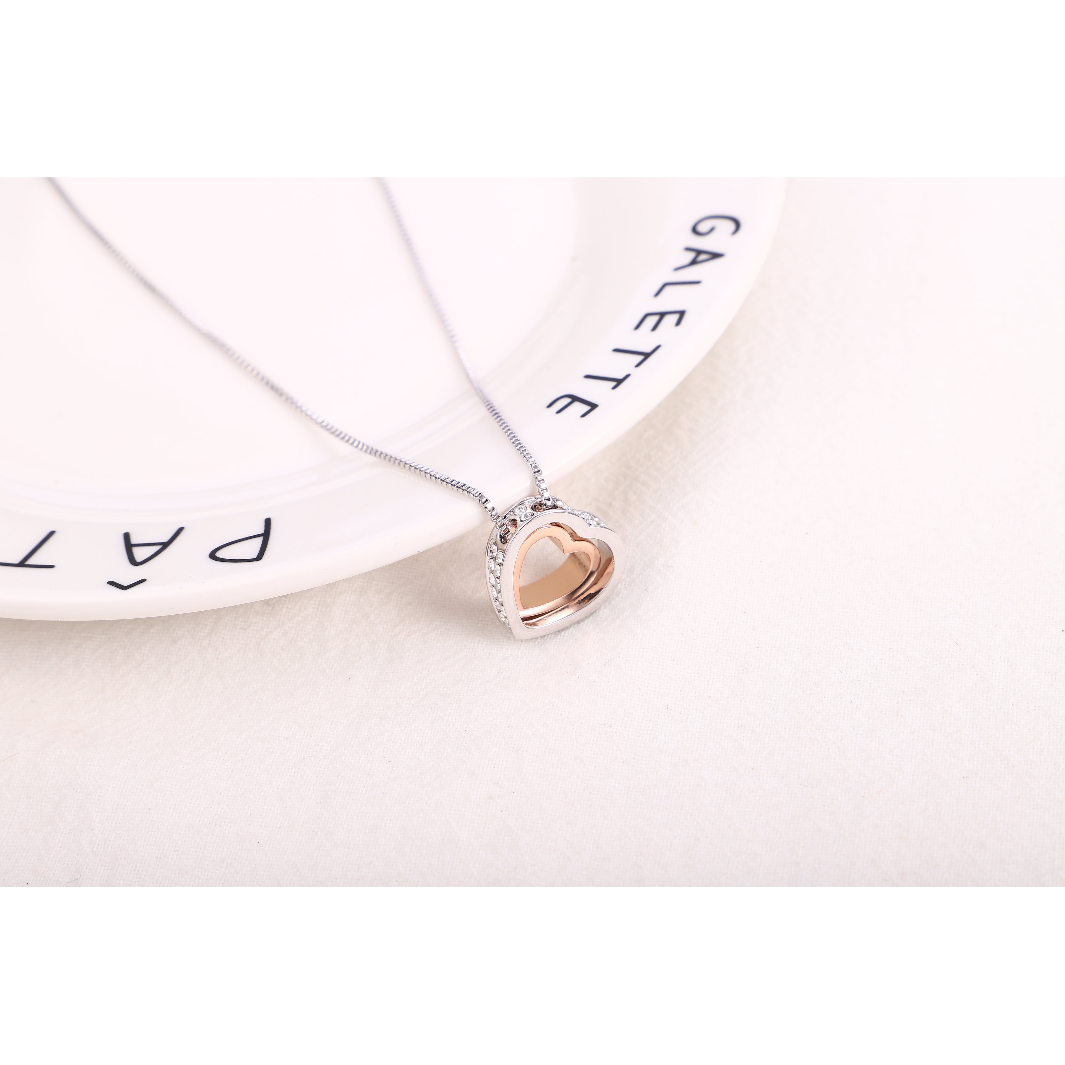 [韓国人気ジュエリー] nff dot heart necklace-ivory Two-Tone 18K Gold made with crystals from Swarovski Heart