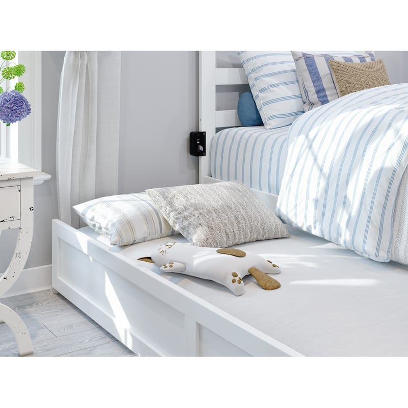 Warren Platform Bed with Footboard and Twin Trundle