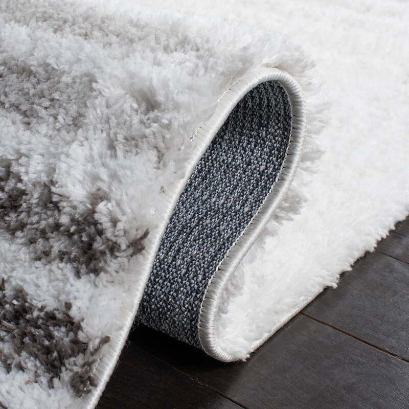 SAFAVIEH Berber Shag Iovica Stripe 1.25-inch Thick Rug