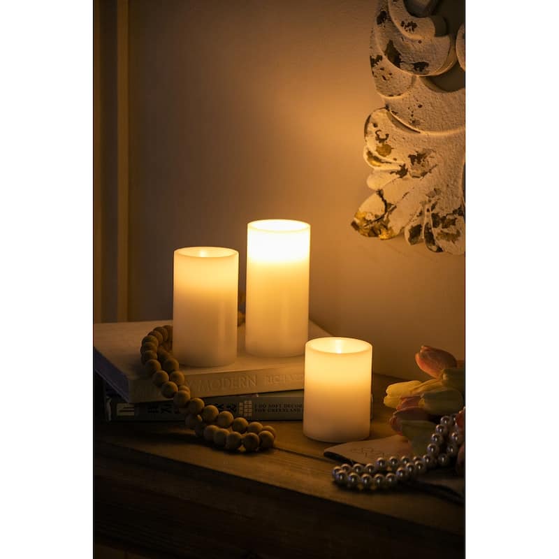 Set of 3 LED Candles with Remote Timer, L:D3X6" M:D3X5" S:D3X4"
