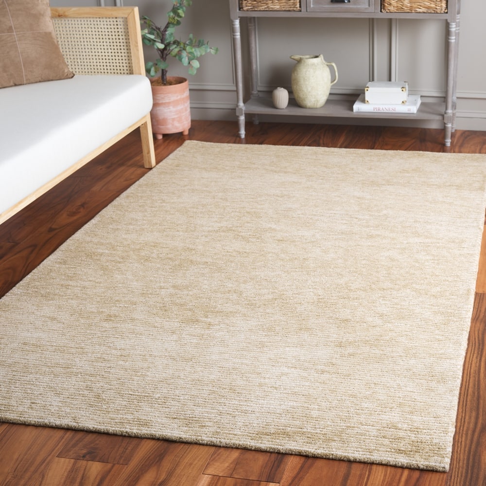 SAFAVIEH Handmade Ebony Sora Wool Rug