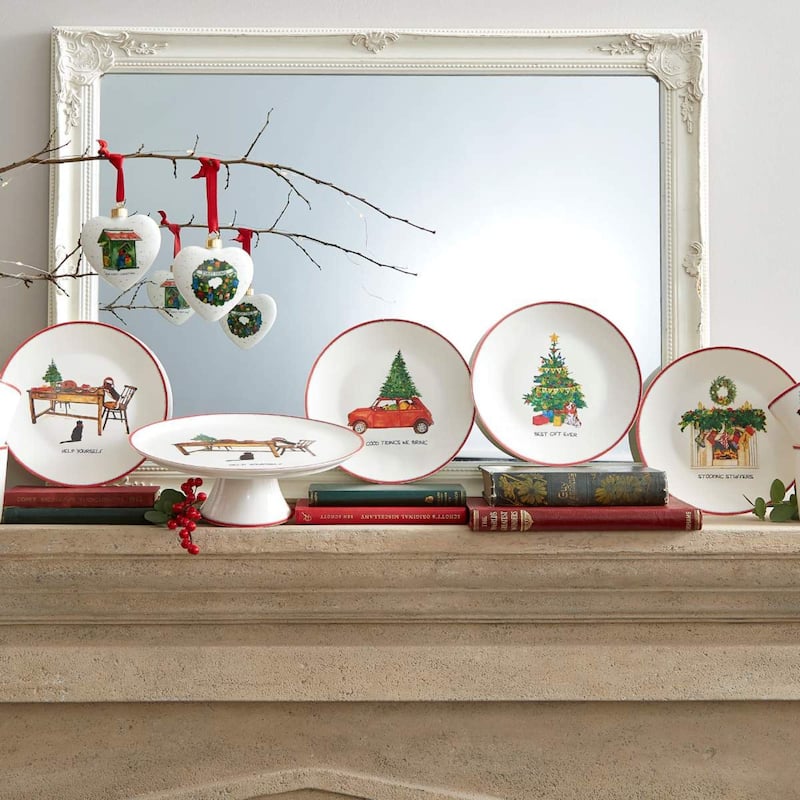 Spode Set of 4 Kit Kemp Doodles Christmas Cake Plates - 6-Inch
