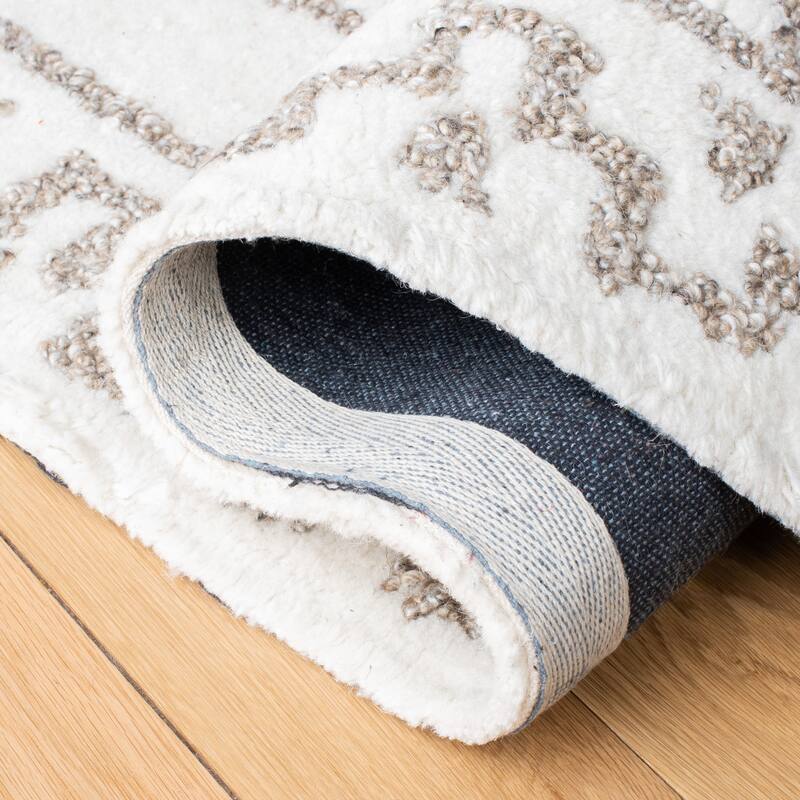 SAFAVIEH Handmade Casablanca Shag Kika Wool Rug