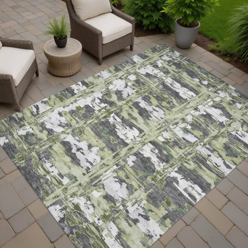 Machine Washable Indoor/ Outdoor Casual Fowler Chantille Rug